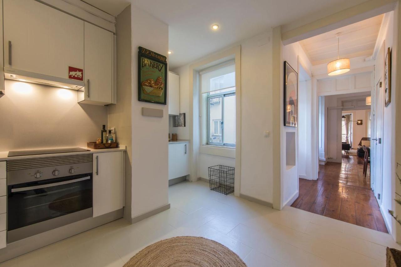 Lovelystay - Chiado 2 Bedroom Charm! 리스본 외부 사진